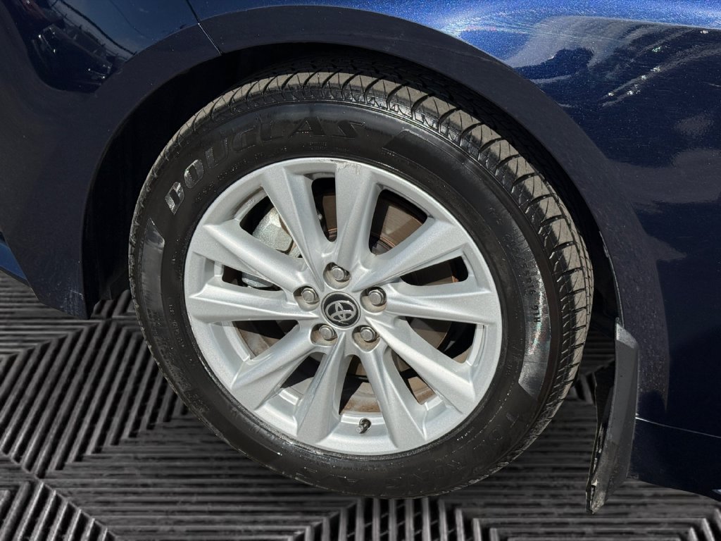 Used 2026 Toyota Corolla LE w/ LE Premium Package FWD image 14