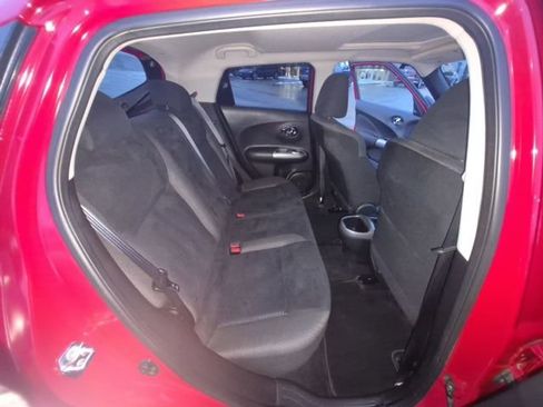 Used 2015 Nissan Juke SV w/ Technology Package image 28