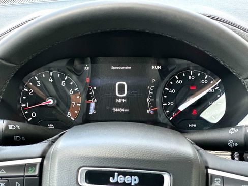 Used 2025 Jeep Compass Limited AWD/4WD image 19