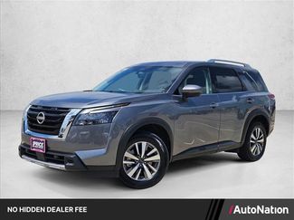 Used 2025 Nissan Pathfinder SL AWD/4WD video 1