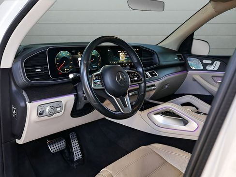 Used 2022 Mercedes-Benz GLS 450 4MATIC image 38