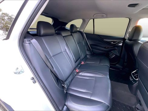 Used 2021 Subaru Outback Limited image 34