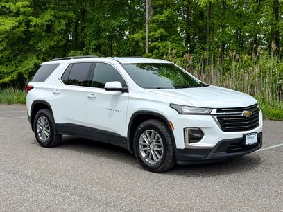 Used 2023 Chevrolet Traverse LT