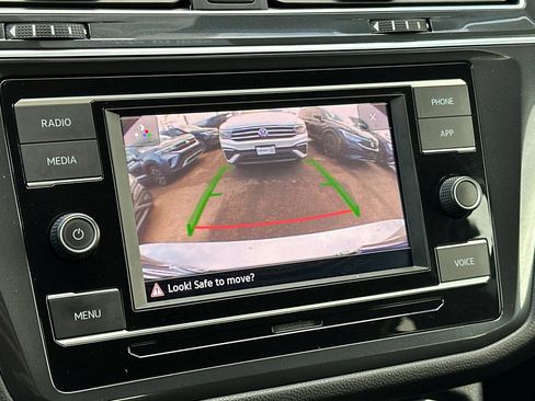 Used 2023 Volkswagen Tiguan S image 20