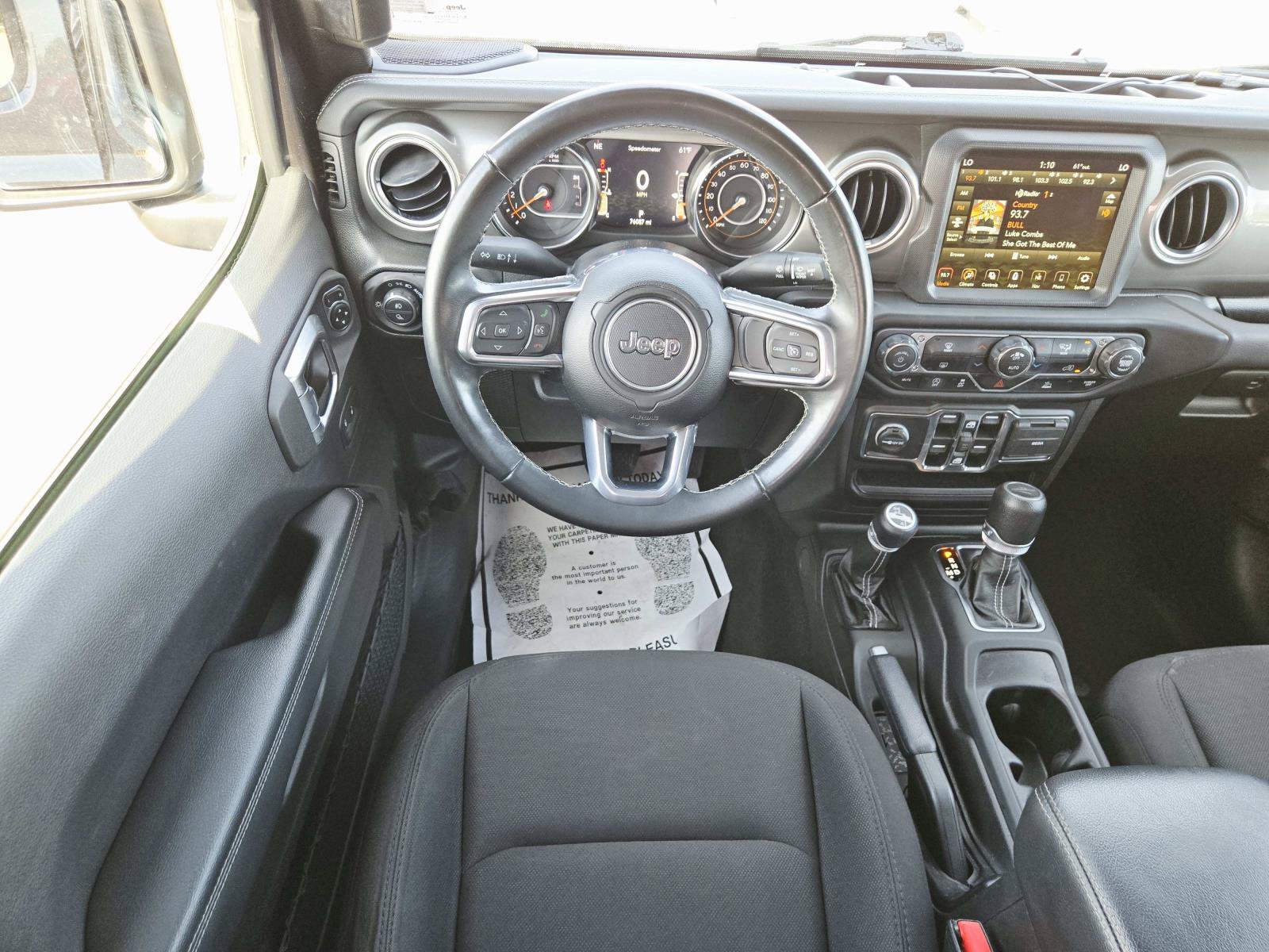 Used 2022 Jeep Gladiator Overland w/ Trailer Tow Package AWD/4WD image 11