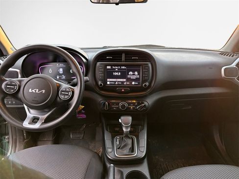 Used 2023 Kia Soul LX image 21