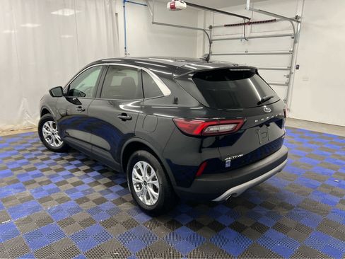 Used 2023 Ford Escape Active w/ Tech Pack #2 image 9