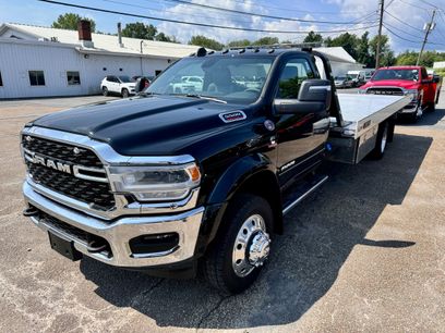 New 2024 RAM 5500 SLT w/ Quick Order Package 2YG SLT