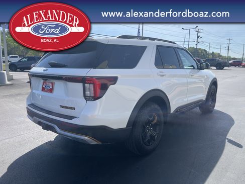 New 2026 Ford Explorer Tremor image 4