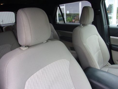 Used 2018 Ford Explorer 4WD image 12