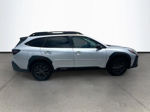 Used 2023 Subaru Outback Onyx Edition XT AWD/4WD image 8
