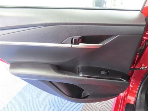 Used 2025 Toyota Camry LE FWD image 29