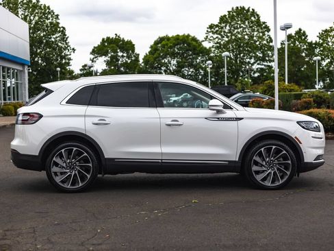 Used 2021 Lincoln Nautilus Reserve w/ Equipment Group 201A AWD/4WD image 7