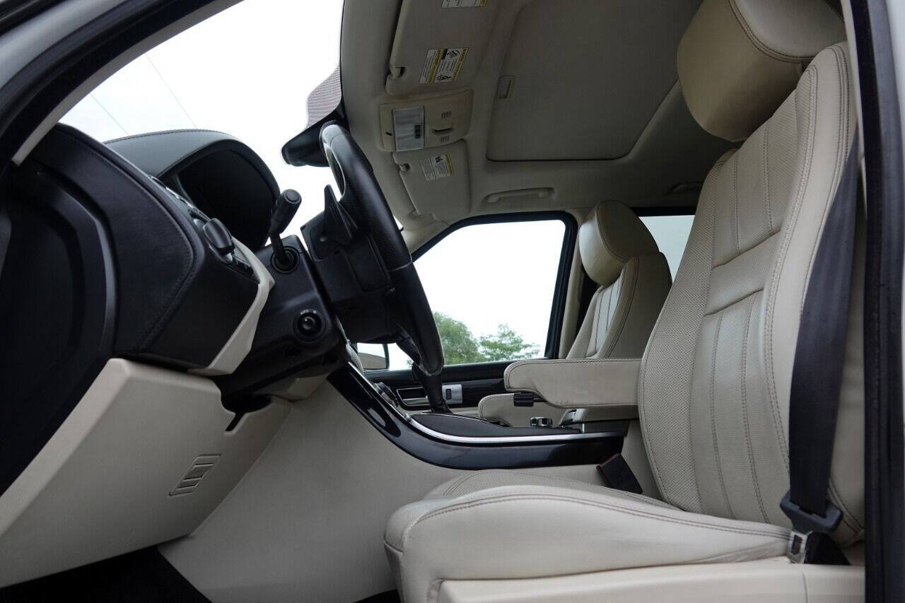 Used 2011 Land Rover Range Rover Sport Supercharged AWD/4WD image 68