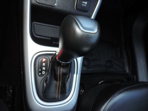 Used 2020 Jeep Compass Latitude FWD image 29