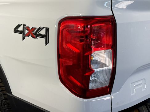 Used 2024 Ford Ranger XL image 35