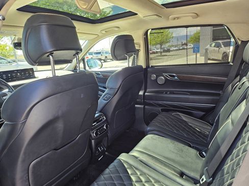 Used 2024 Genesis GV80 3.5T AWD/4WD image 16