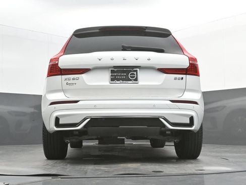 Certified 2024 Volvo XC60 B5 Plus w/ Protection Package Premier AWD/4WD image 33