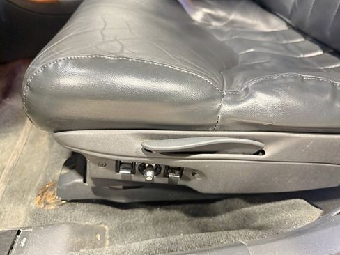 Used 1997 Oldsmobile Cutlass Supreme SL image 22