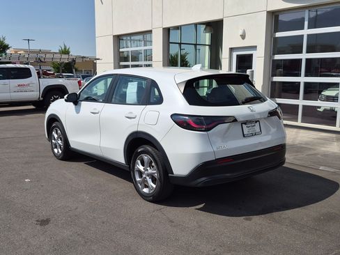 Used 2024 Honda HR-V LX image 9