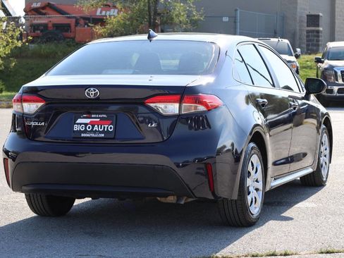 Used 2022 Toyota Corolla LE image 9