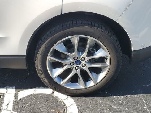 Used 2018 Ford Edge Titanium w/ Equipment Group 302A image 13