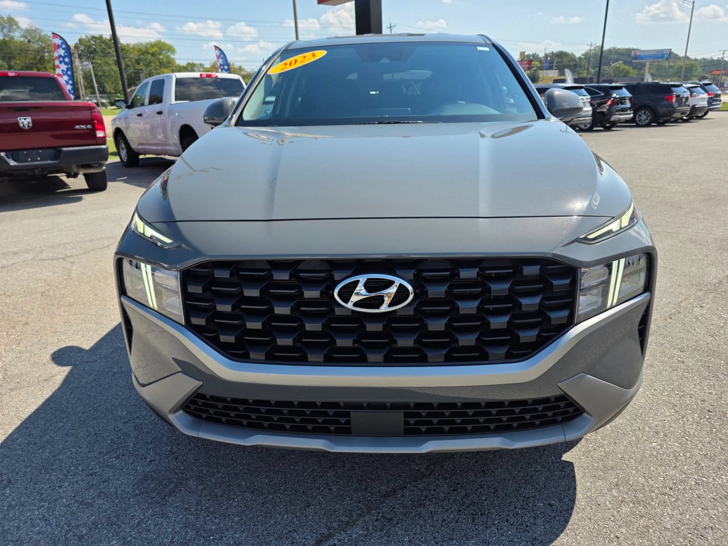 Used 2023 Hyundai Santa Fe SE AWD/4WD image 10
