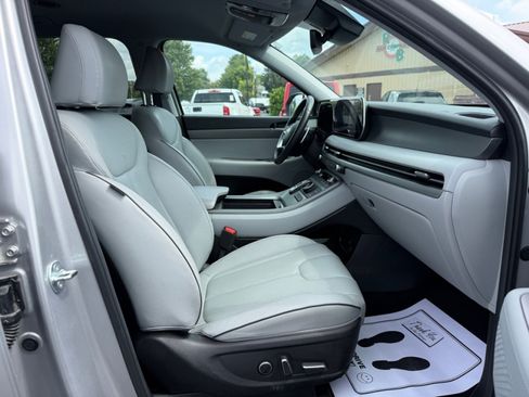 Used 2025 Hyundai Palisade SEL FWD image 25