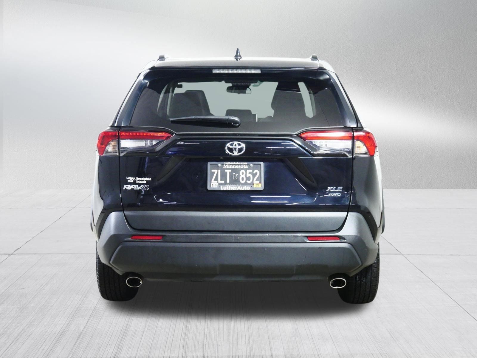 Used 2023 Toyota RAV4 XLE AWD/4WD image 6
