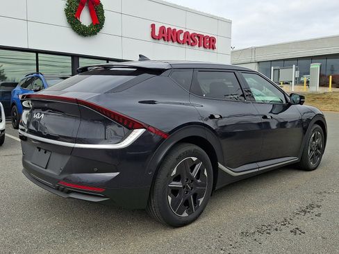 New 2025 Kia EV6 Light w/ Light LR Technology Package image 3