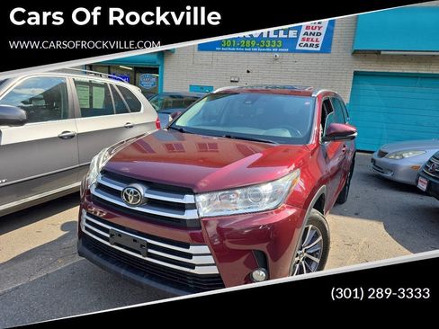 Used 2018 Toyota Highlander XLE AWD/4WD image 1
