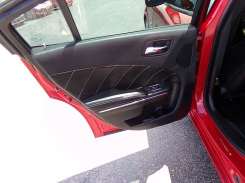 Used 2012 Dodge Charger R/T RWD image 17
