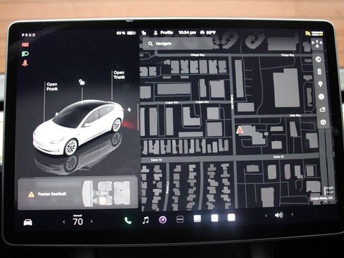 Used 2023 Tesla Model 3 Standard Range image 6
