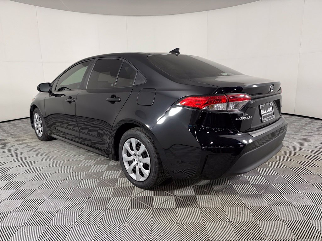 Used 2024 Toyota Corolla LE FWD image 9