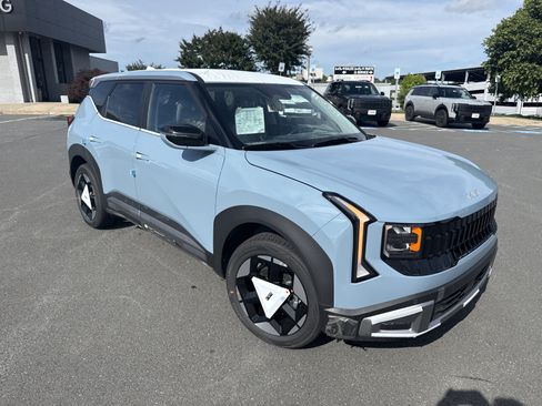 New 2027 Kia Seltos EX FWD image 3