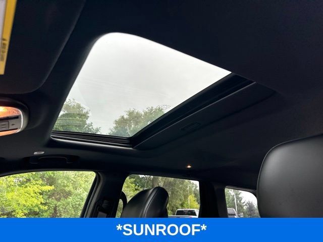 Used 2021 Jeep Grand Cherokee Limited AWD/4WD image 7