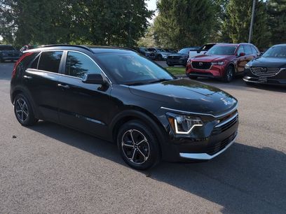Used 2023 Kia Niro EX