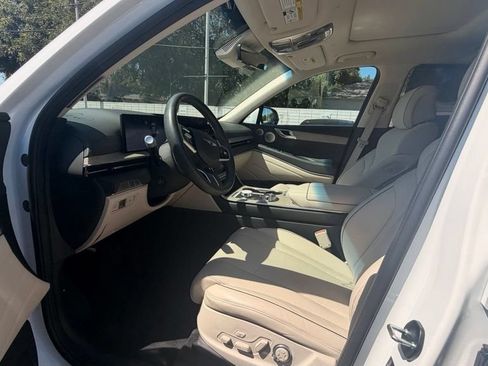 Used 2025 Genesis GV80 2.5T Prestige AWD/4WD image 6