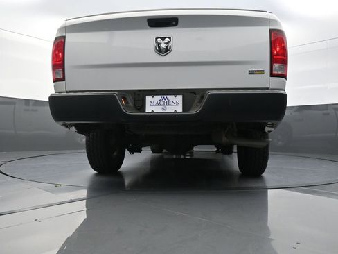 Used 2018 RAM 1500 Express RWD image 28