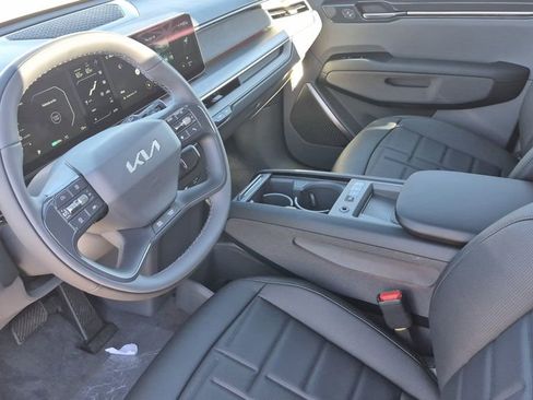 New 2026 Kia EV9 Land w/ Nightfall Edition Package image 10