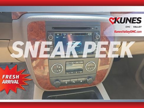 Used 2010 Chevrolet Tahoe LT w/ Luxury Package AWD/4WD image 9