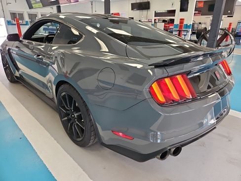 Used 2018 Ford Mustang Shelby GT350 w/ Convenience Package RWD image 10