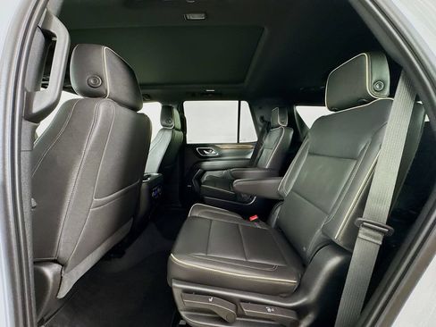 Used 2023 Chevrolet Tahoe Premier AWD/4WD image 27