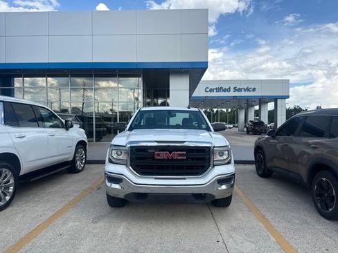 Used 2017 GMC Sierra 1500 2WD Regular Cab w/ Sierra Convenience Package image 4