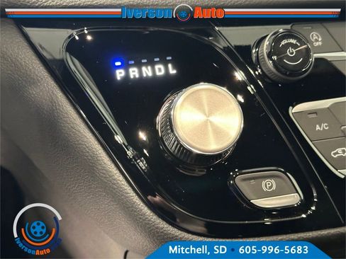 New 2026 Chrysler Pacifica Select image 21