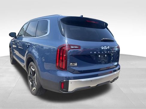 Certified 2024 Kia Telluride S w/ S Sunroof Package FWD image 14