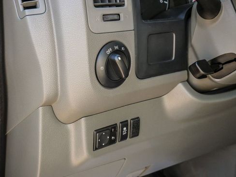Used 2020 Nissan NV 3500 SL RWD image 21