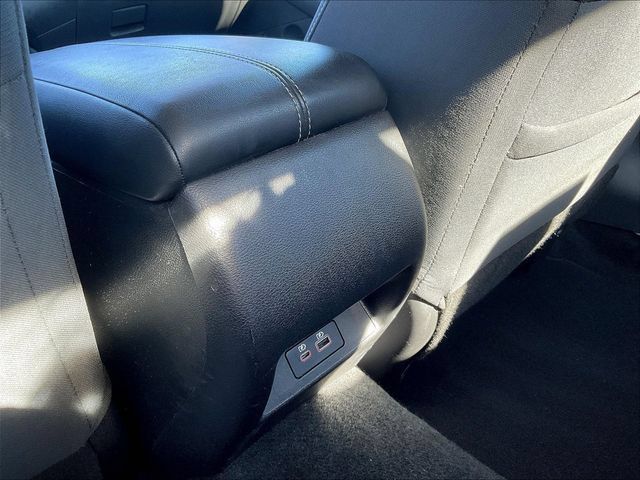 Used 2025 Nissan Altima 2.5 SV FWD image 12