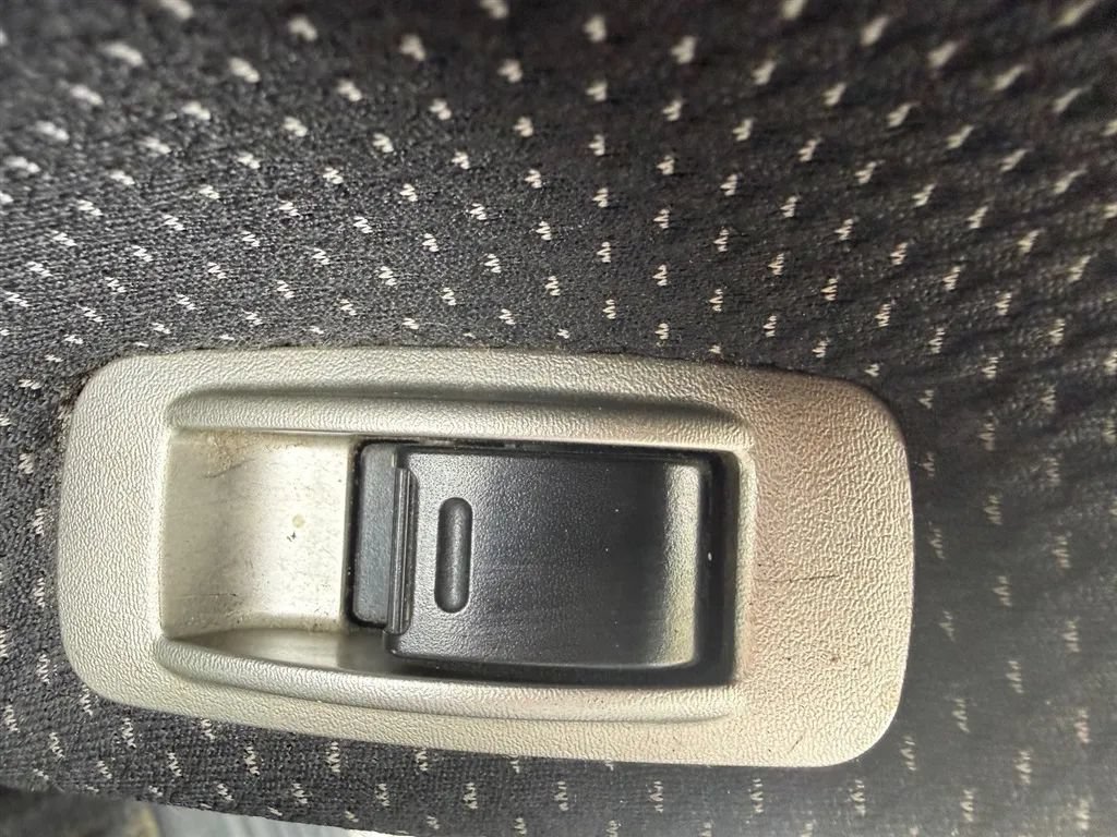 Used 2004 Scion xB FWD image 28