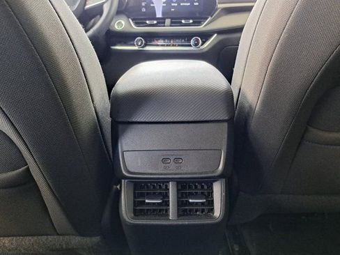 Used 2025 Chevrolet Equinox LT w/ Safety and Technology Package image 26